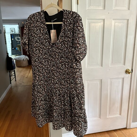 floral dress - Picture 1 of 1